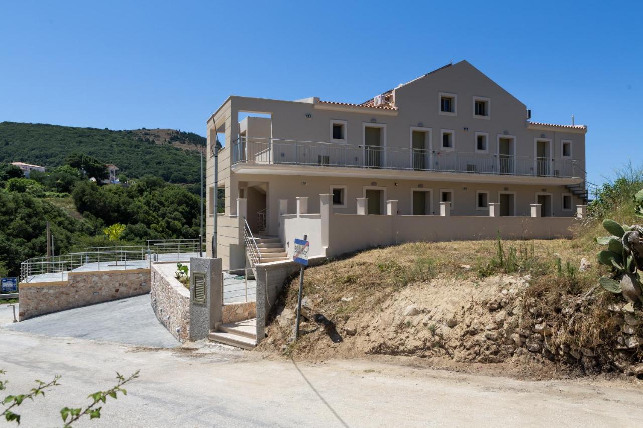 Sky View Suites Kefalonia Vovikes Exterior photo
